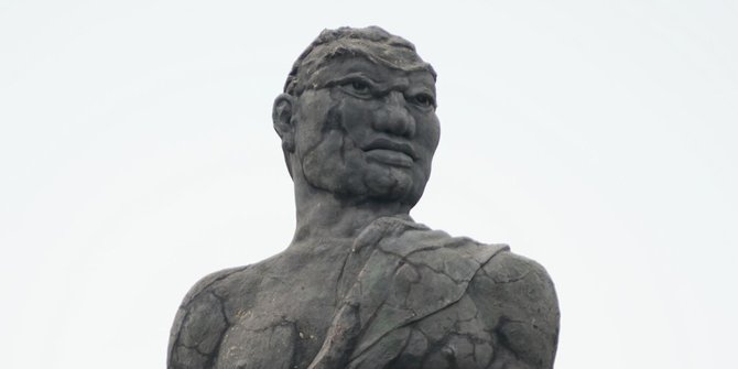 patung gajah mada