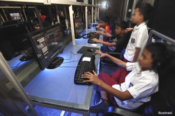 Kiat Meredam Dampak Negatif Internet