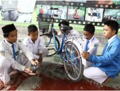 Charger Ponsel Sepeda Buatan Siswa Aliyah