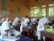 Jangan Halangi Siswa Ikut UN Hanya karena Administrasi
