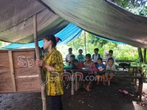 Kondisi Sekolah Ini Sangat Menyedihkan