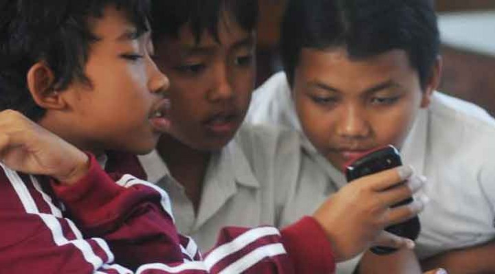 Setuju Pembatasan HP, Siswa Ajukan Syarat